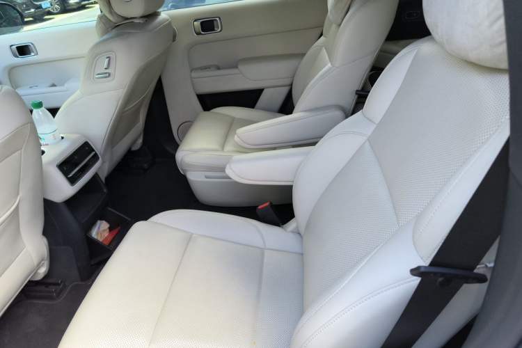 Used Li Auto L8 2023 Pro Model Left Rear Seat