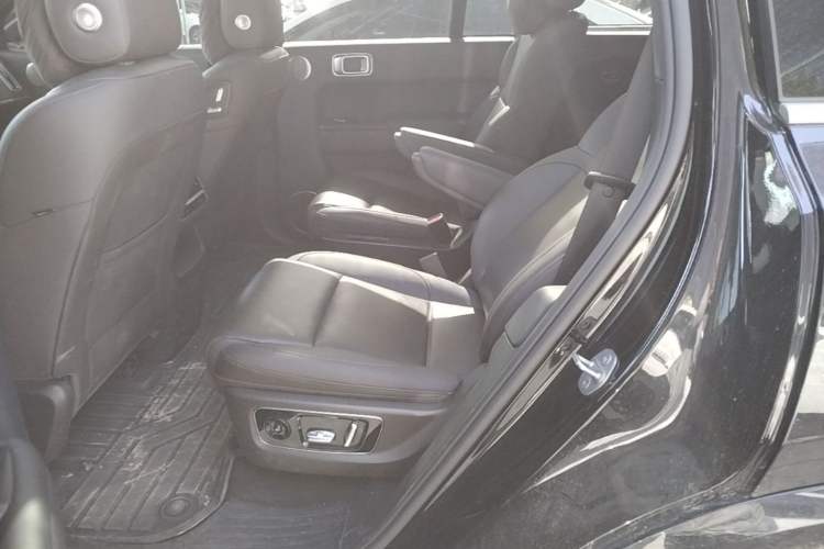 Used Li Auto L8 2023 Pro Model Left Rear Seat