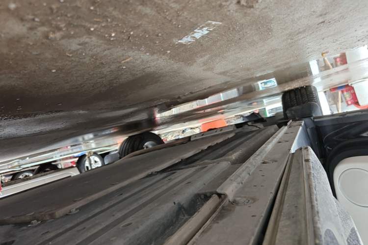 Used Li Auto L8 2023 Pro Model Left Side Sill