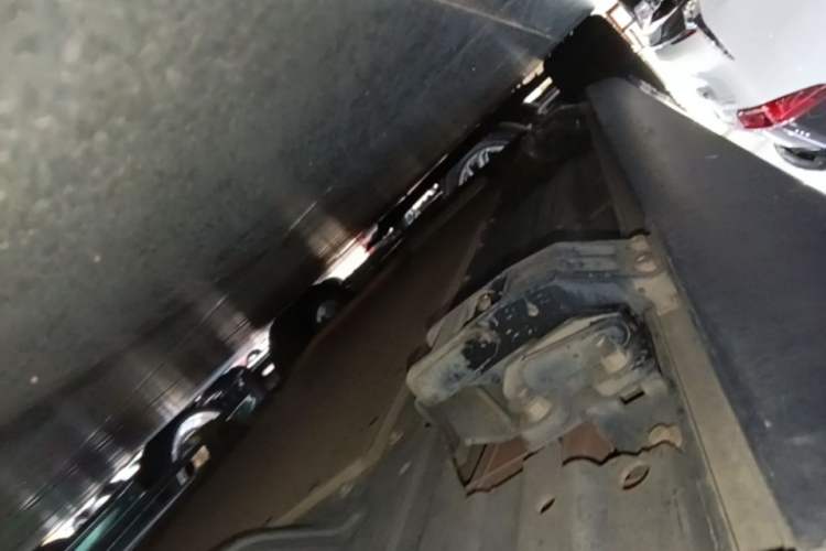 Used Li Auto L8 2023 Pro Model Left Side Sill