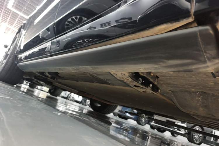 Used Li Auto L8 2023 Pro Model Left Side Sill