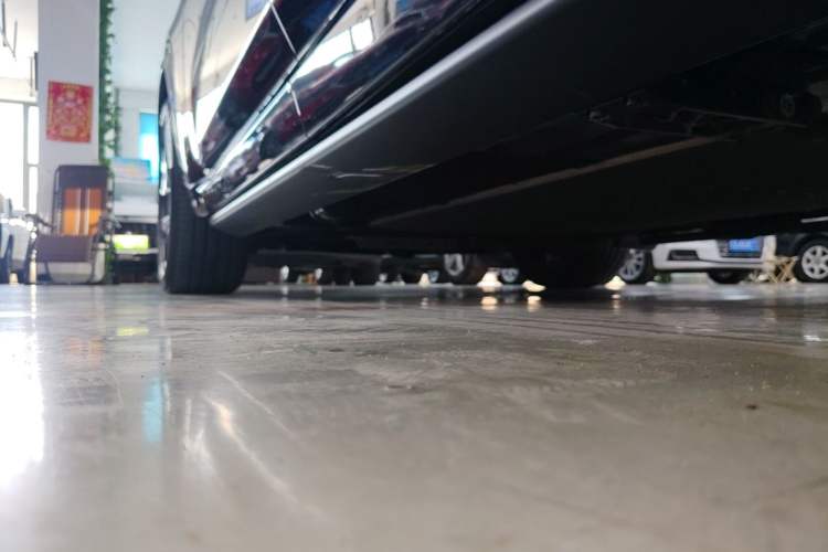 Used Li Auto L8 2023 Pro Model Left Side Sill
