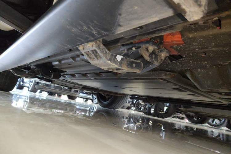 Used Li Auto L8 2023 Pro Model Left Side Sill