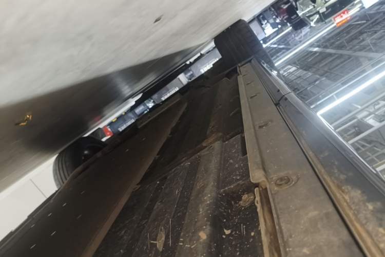 Used Li Auto L8 2023 Pro Model Left Side Sill