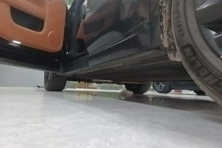 Used Li Auto L8 2023 Pro Model Left Side Sill