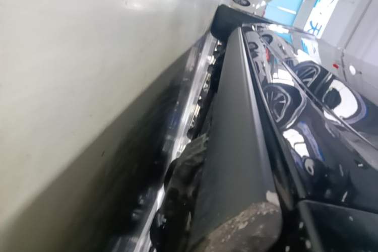 Used Li Auto L8 2023 Pro Model Left Side Sill