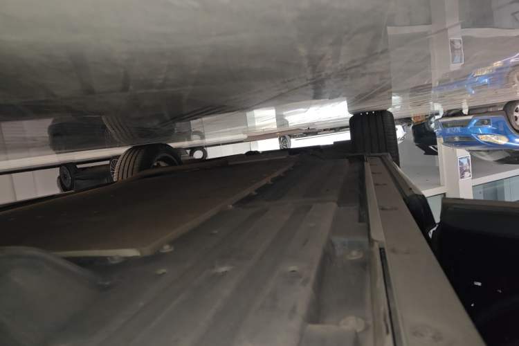 Used Li Auto L8 2023 Pro Model Left Side Sill