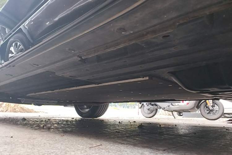 Used Li Auto L8 2023 Pro Model Left Side Sill
