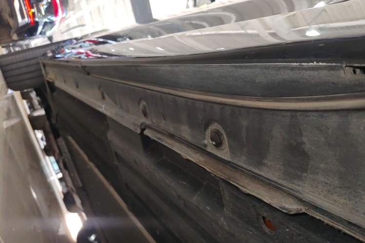 Used Li Auto L8 2023 Pro Model Left Side Sill