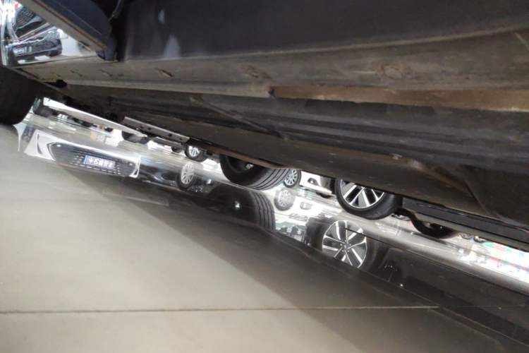 Used Li Auto L8 2023 Pro Model Left Side Sill