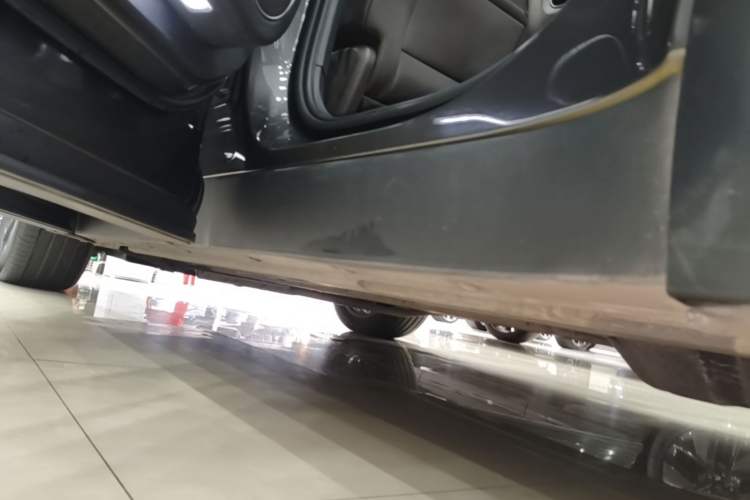 Used Li Auto L8 2023 Pro Model Left Side Sill