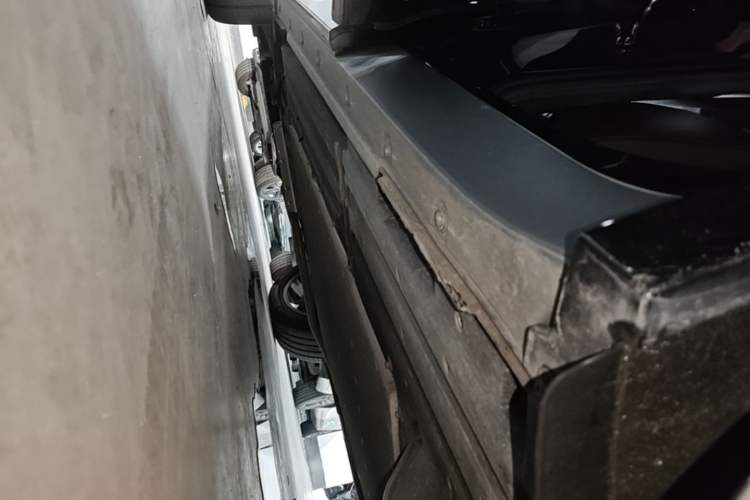 Used Li Auto L8 2023 Pro Model Left Side Sill