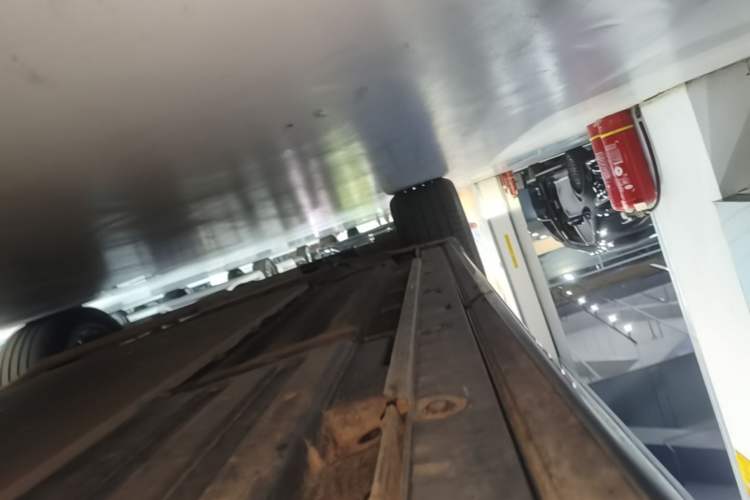 Used Li Auto L8 2023 Pro Model Left Side Sill