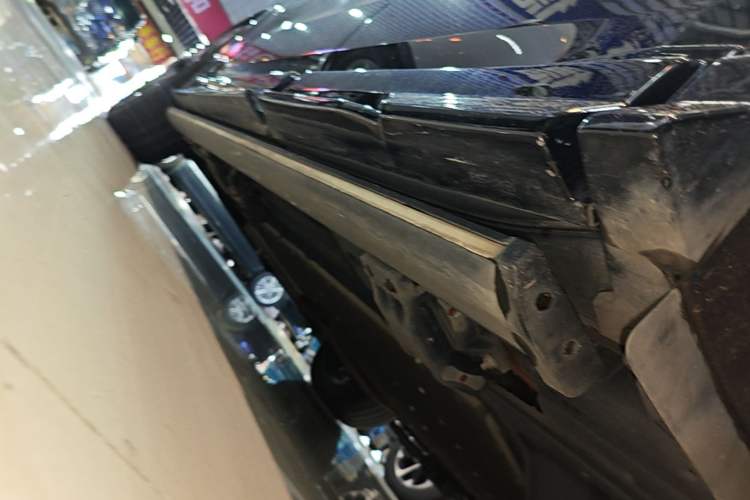 Used Li Auto L8 2023 Pro Model Left Side Sill