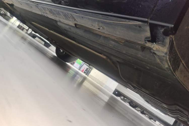 Used Li Auto L8 2023 Pro Model Left Side Sill
