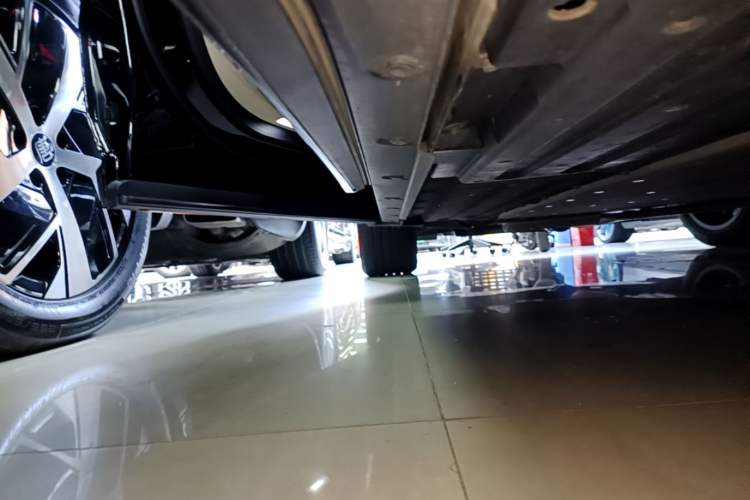 Used Li Auto L8 2023 Pro Model Left Side Sill