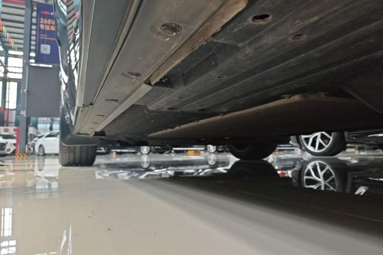 Used Li Auto L8 2023 Max model Left Side Sill