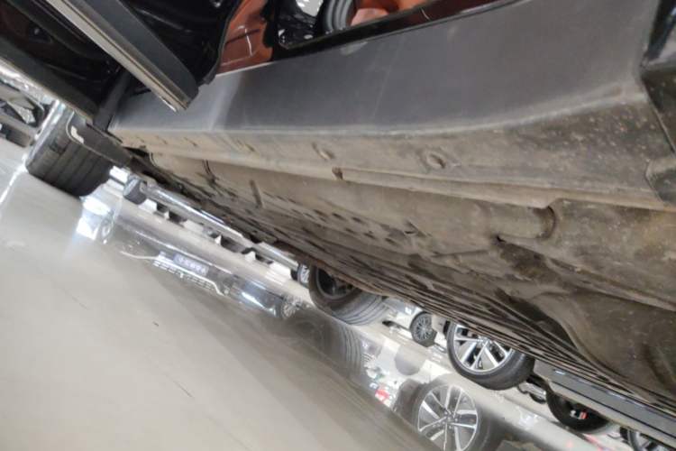 Used Li Auto L8 2023 Pro Model Left Side Sill