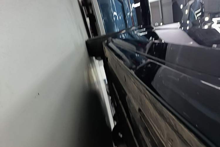 Used Li Auto L8 2023 Pro Model Left Side Sill