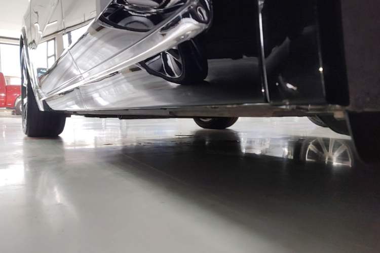 Used Li Auto L8 2023 Pro Model Left Side Sill