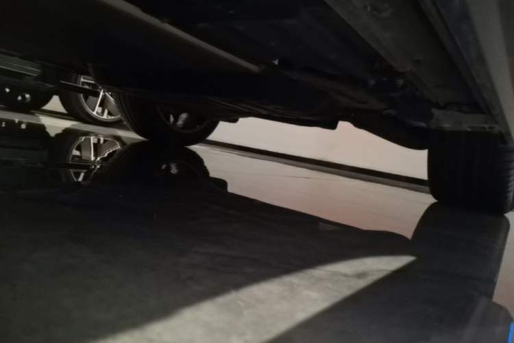 Used Li Auto L8 2023 Max model Left Side Sill