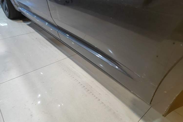 Used Li Auto L8 2023 Pro Model Left Side Sill