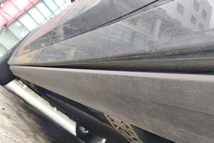 Used Li Auto L8 2023 Pro Model Left Side Sill