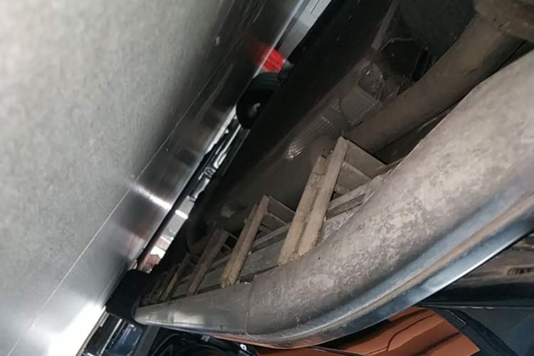 Used Li Auto L8 2023 Pro Model Left Side Sill