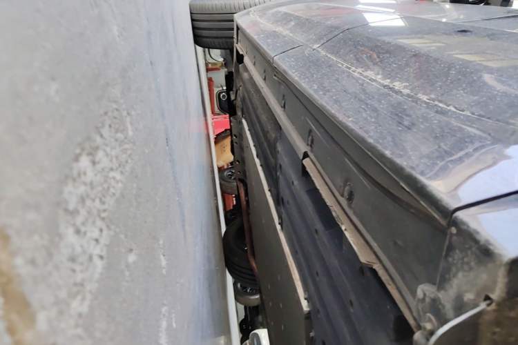 Used Li Auto L8 2023 Pro Model Left Side Sill