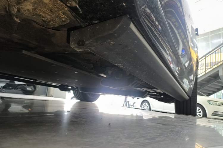 Used Li Auto L8 2023 Pro Model Left Side Sill