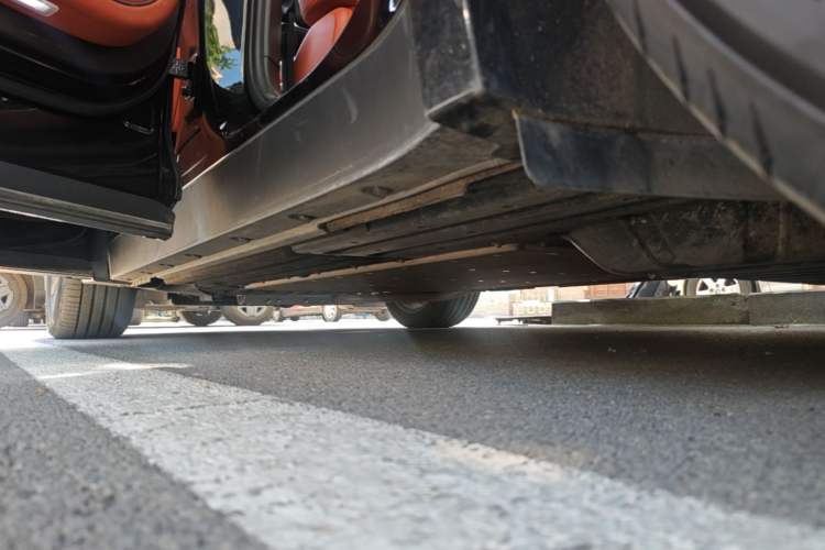 Used Li Auto L8 2023 Pro Model Left Side Sill
