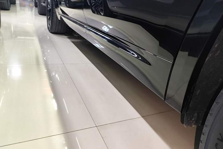 Used Li Auto L8 2023 Pro Model Left Side Sill