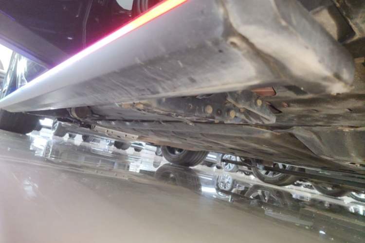 Used Li Auto L8 2023 Pro Model Left Side Sill
