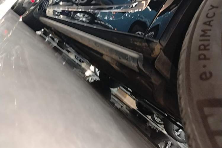 Used Li Auto L8 2023 Pro Model Left Side Sill
