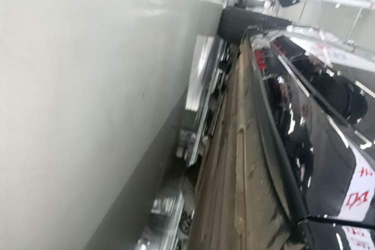 Used Li Auto L8 2023 Pro Model Left Side Sill