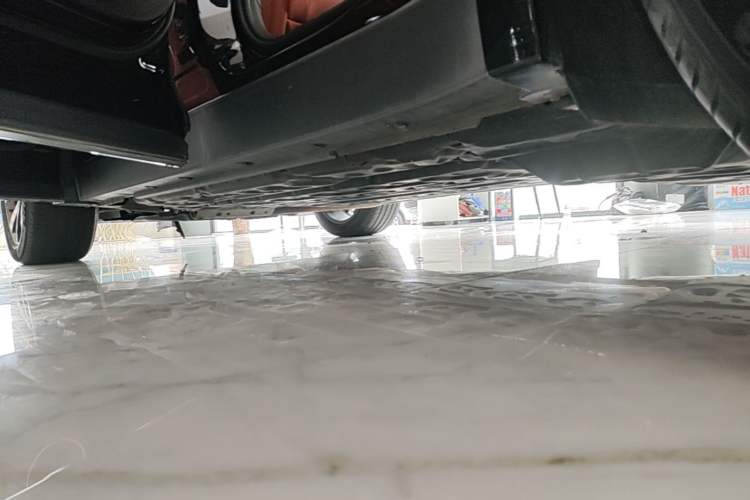 Used Li Auto L8 2023 Pro Model Left Side Sill