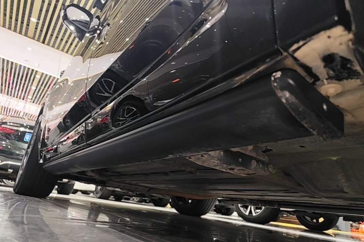 Used Li Auto L8 2023 Air model Left Side Sill