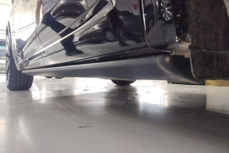 Used Li Auto L8 2023 Pro Model Left Side Sill