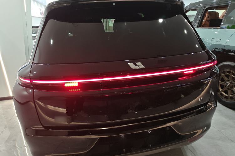 Used Li Auto L8 2023 Pro Model Rear