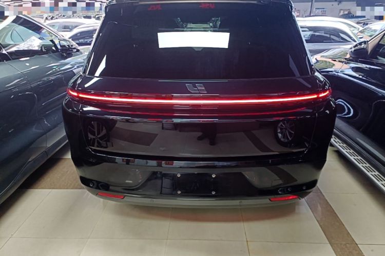 Used Li Auto L8 2023 Pro Model Rear