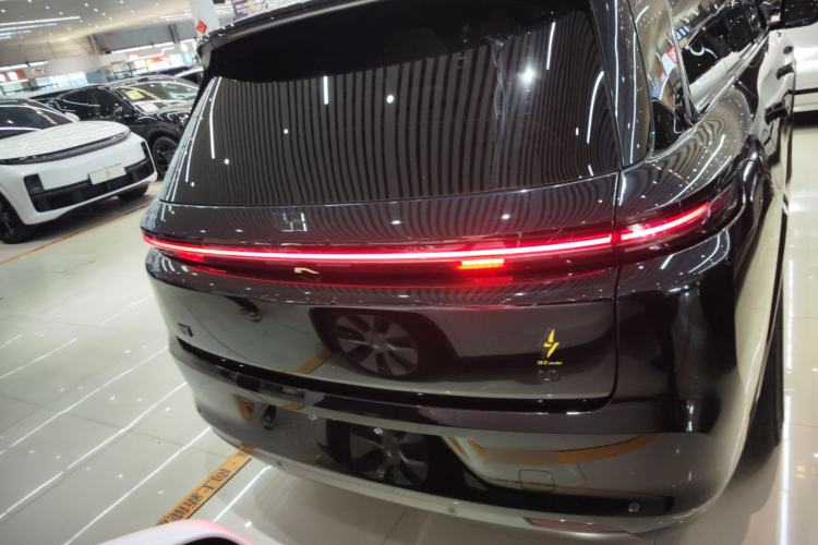 Used Li Auto L8 2023 Pro Model Rear