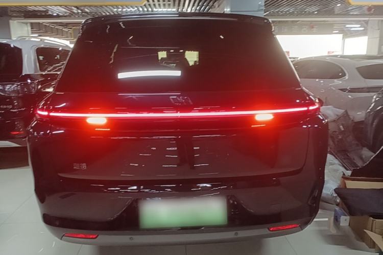 Used Li Auto L8 2023 Pro Model Rear