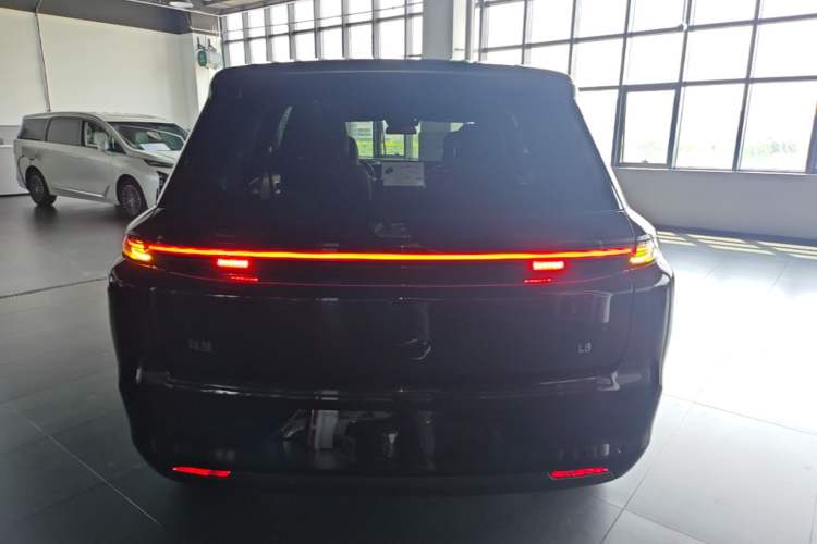 Used Li Auto L8 2023 Pro Model Rear