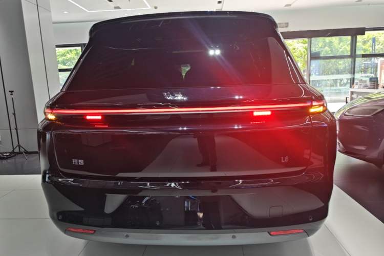 Used Li Auto L8 2023 Pro Model Rear