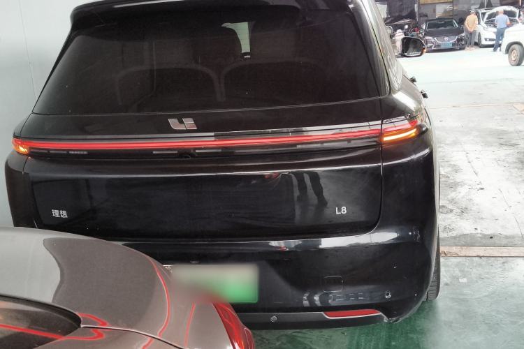 Used Li Auto L8 2023 Pro Model Rear