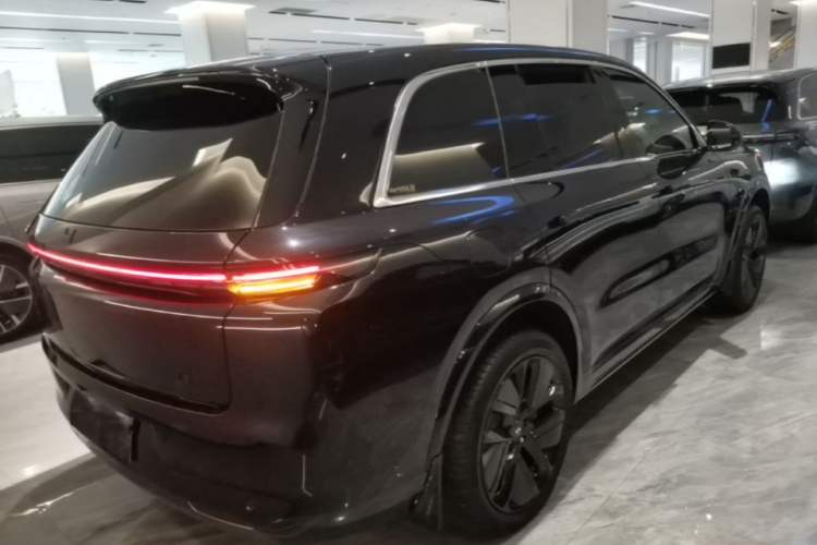 Used Li Auto L8 2023 Max model Rear Right 45 Deg