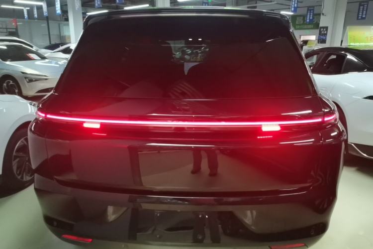 Used Li Auto L8 2023 Pro Model Rear