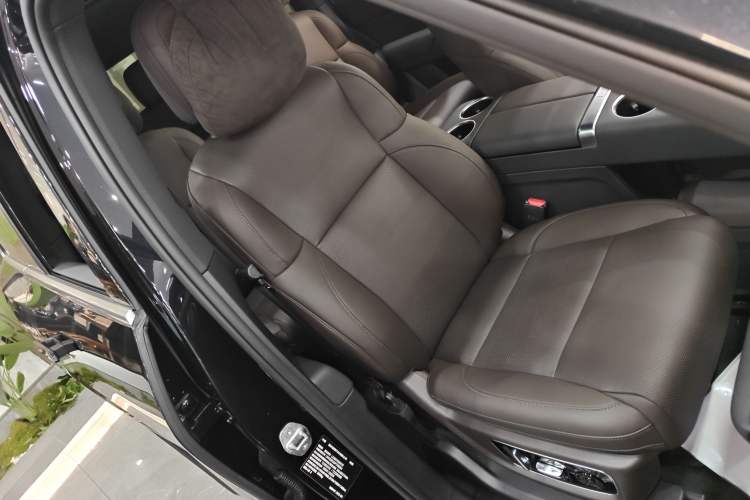 Used Li Auto L8 2023 Pro Model Right Front Seat