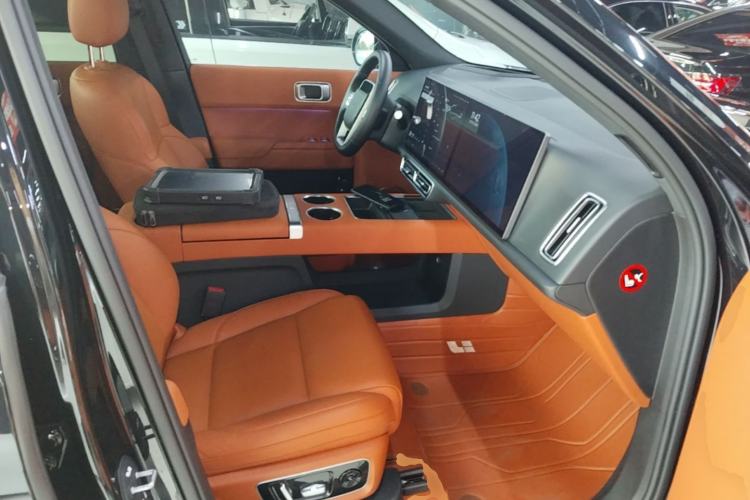 Used Li Auto L8 2023 Pro Model Right Front Seat