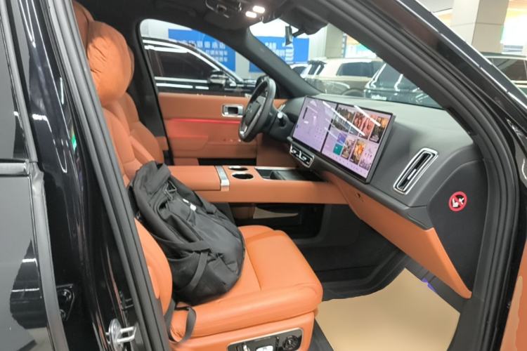 Used Li Auto L8 2023 Pro Model Right Front Seat